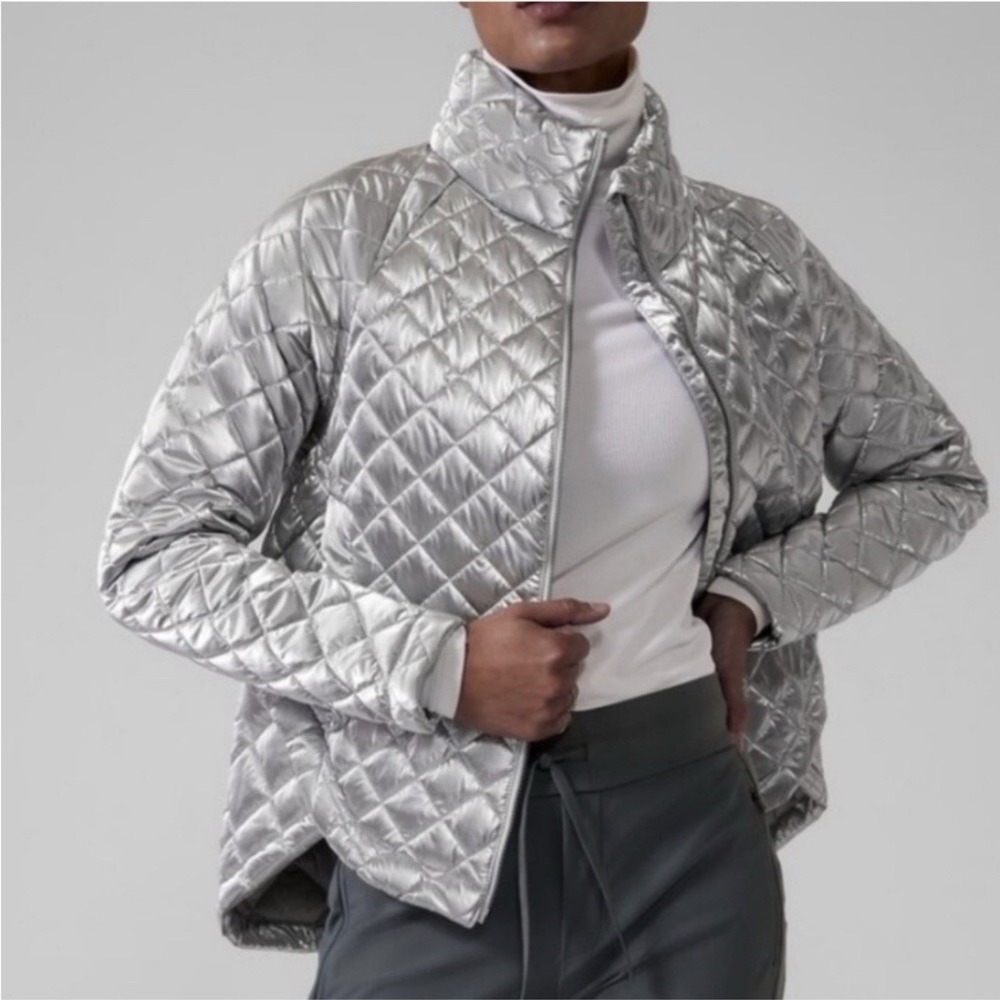 Athleta Whisper Featherless Metallic Silver‎ Puffer Jacket Women's Size 3XL NWT